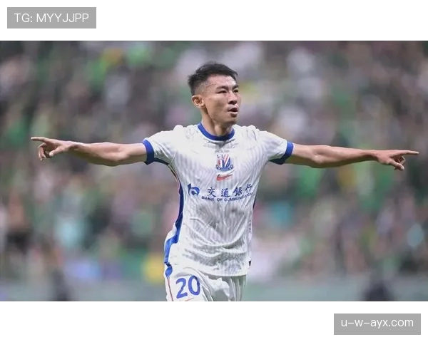 上海申花锁定新援目标,全力补强阵容迎战新赛季 上海申花锁定新援目标,全力补强阵容迎战新赛季