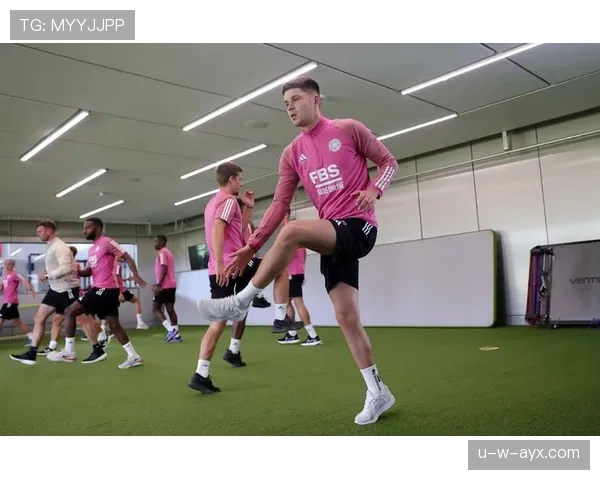 乔治·赫斯特近况：传奇前锋状态回顾与历史地位分析